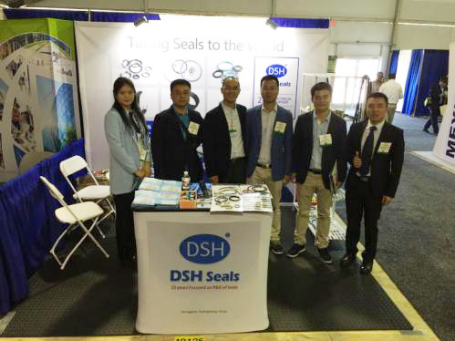 13誠摯的感謝:嘉諾集團雷董、上海嘉諾密封陳總親臨東晟密封展會現場指導工作! 13誠摯的感謝:嘉諾集團雷董、上海嘉諾密封陳總親臨東晟密封展會現場指導工作!