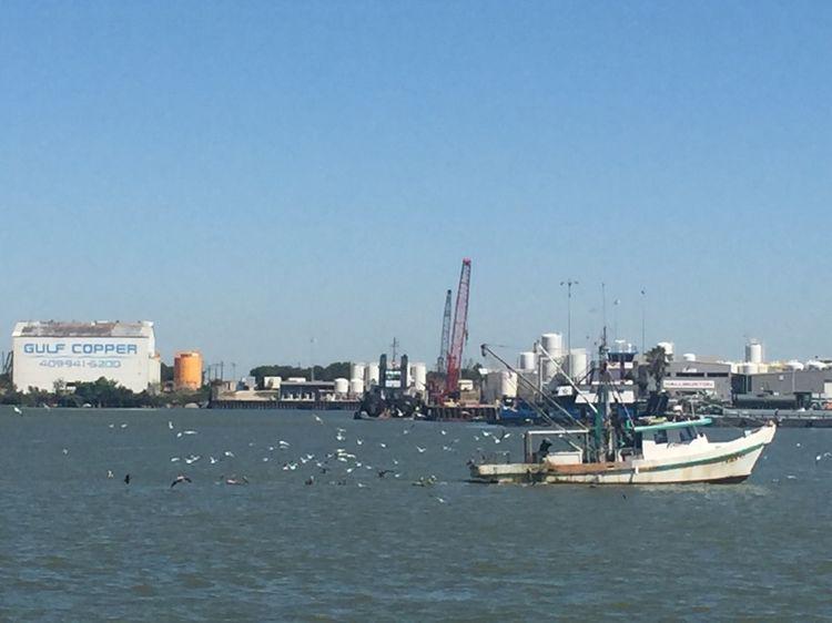 3遠眺此行目的地:海上勘探鉆井平臺博物館! 3遠眺此行目的地:海上勘探鉆井平臺博物館!