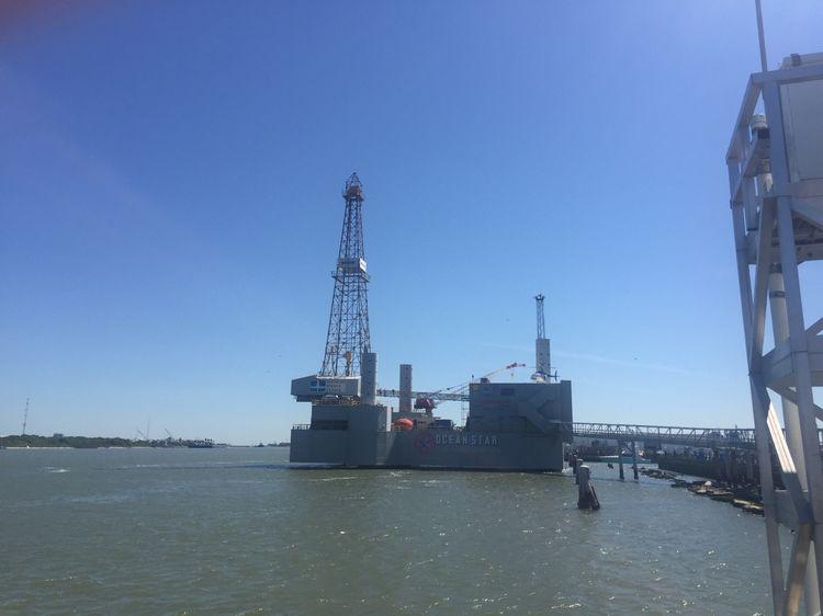 它可是很多年以前的廢棄平臺再利用,又重新煥發(fā)了創(chuàng)造價值的青春活力! 它可是很多年以前的廢棄平臺再利用,又重新煥發(fā)了創(chuàng)造價值的青春活力!