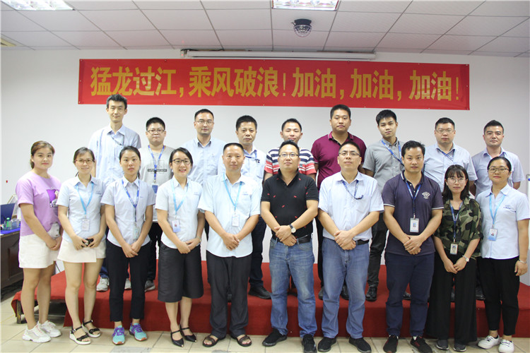 工程機(jī)械技術(shù)交流：東晟密封信心滿滿！1